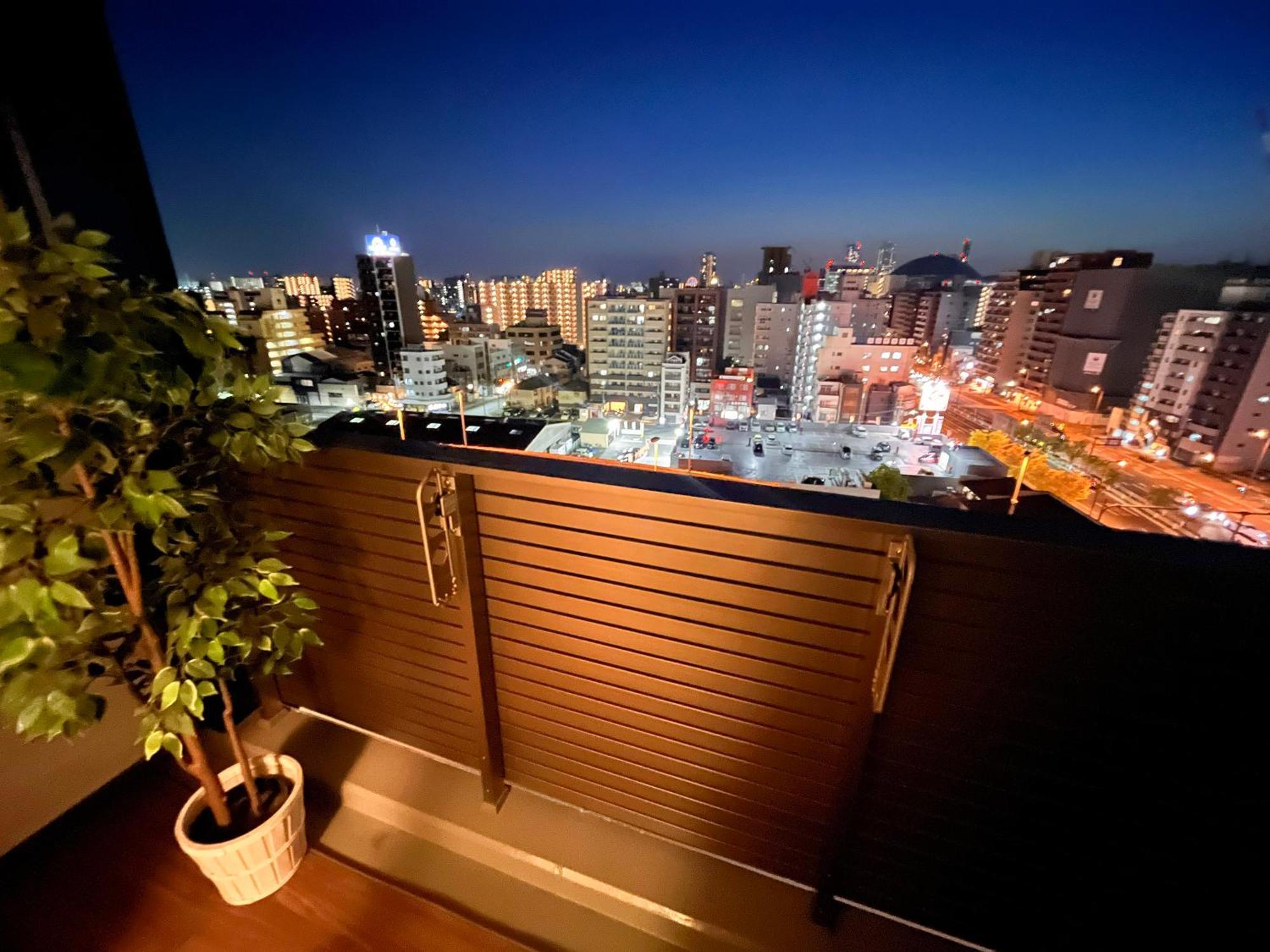 R Guest House Osaka Esterno foto